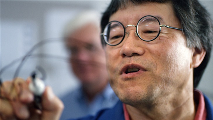 Steven Aoyama, a Principal Scientist of Titleist Golf Ball R&D
